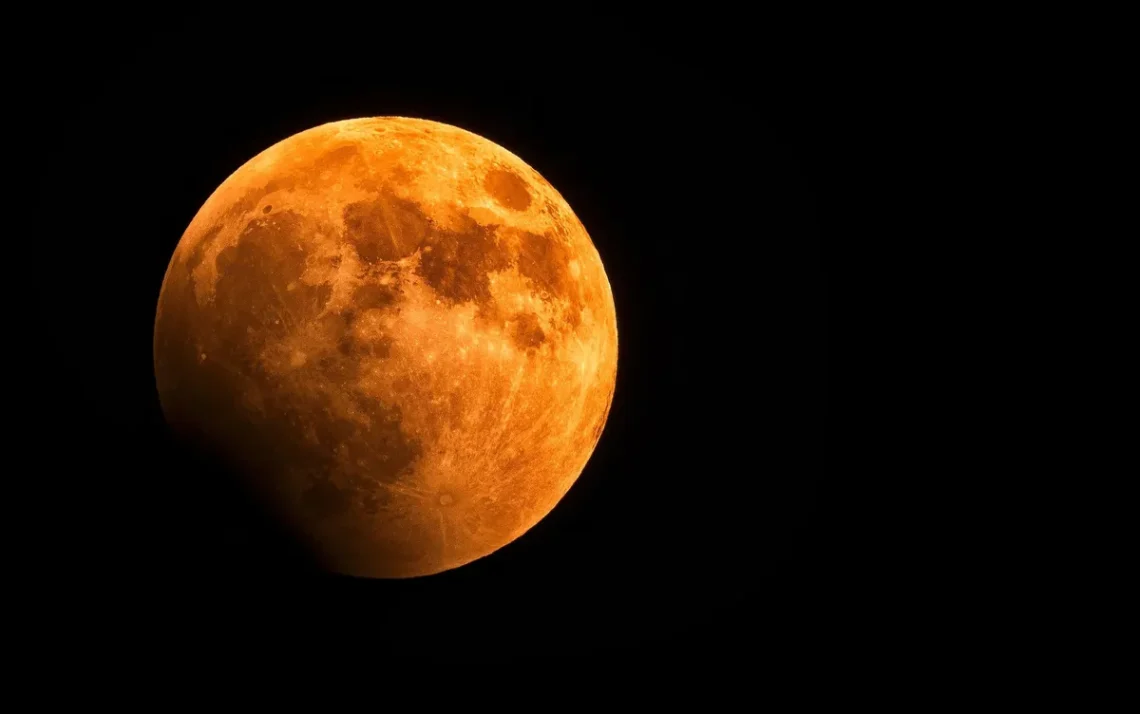 Lua, do Inverno, Lua, da Renovação, Lua, Cheia de, Morango;