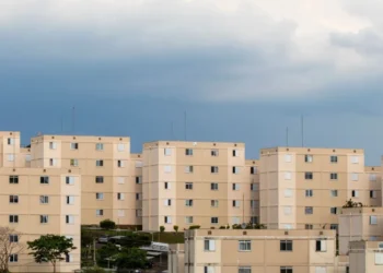 benefício, subsídio, apoio financeiro, assistência habitacional;