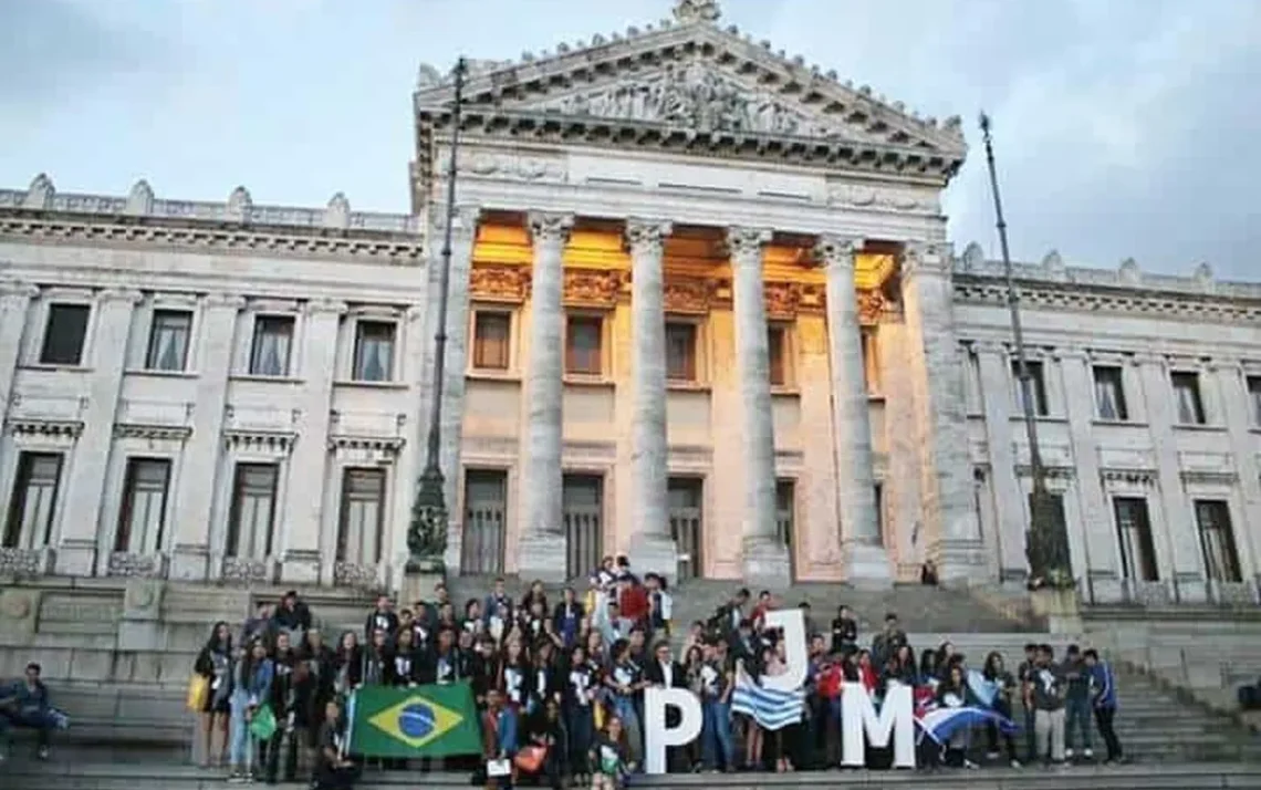 Assembleia Jovem, Congresso Estudantil, Encontro de Jovens;