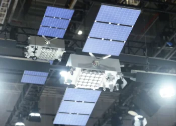 Modelo de satélite de órbita baixa durante a 19ª Exposição Internacional da Indústria Automobilística de Xangai — Foto: Getty Images via BBC No Brasil, a Starlink de Musk já é líder no mercado de internet via satélite — Foto: Getty Images via BBC A presença de Musk na campanha de Trump - Todos os direitos: © G1 - Tecnologia