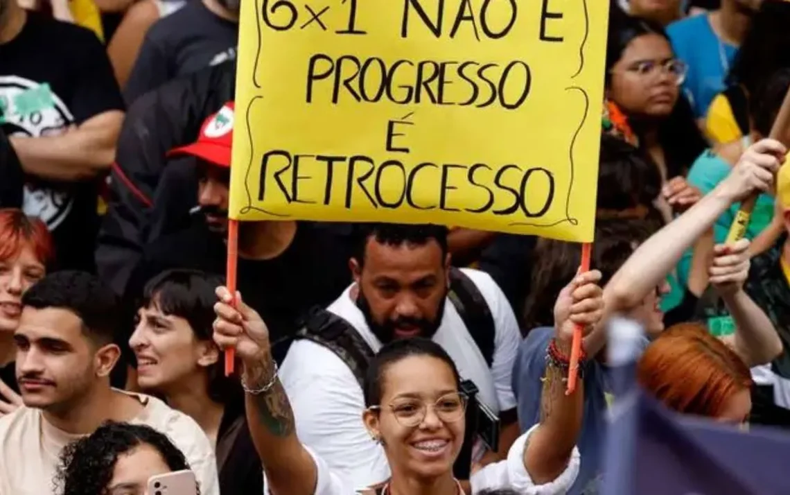 escassez, limitado, curto, restrito, precário